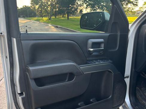 Used 2018 Chevrolet Silverado 1500 LT w/ Texas Edition RWD image 13