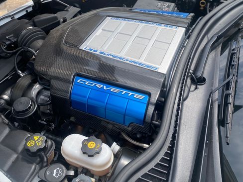 Used 2013 Chevrolet Corvette ZR1 w/ 3ZR Preferred Equipment Group RWD image 6