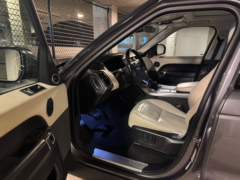 Used 2018 Land Rover Range Rover Sport HSE AWD/4WD image 1