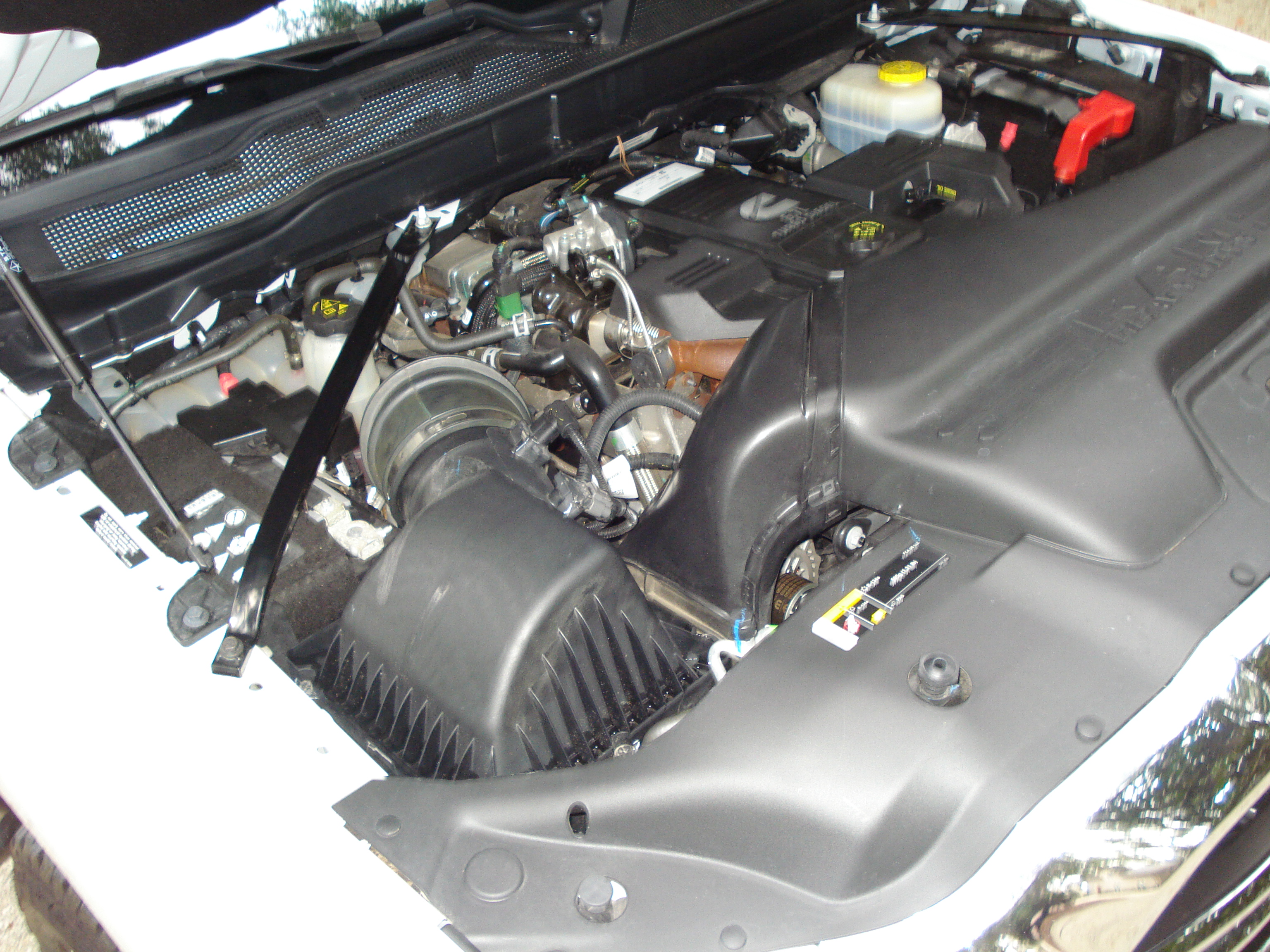 Used 2024 RAM 2500 Tradesman w/ Chrome Appearance Group AWD/4WD image 25