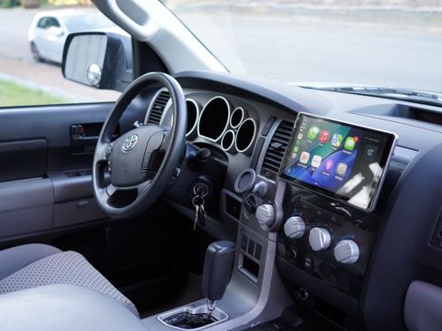 Used 2010 Toyota Tundra 4x4 Double Cab image 14