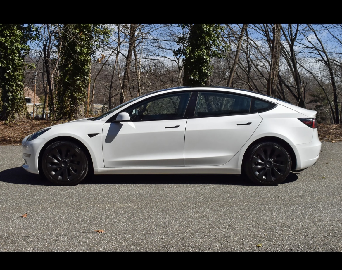 Used 2023 Tesla Model 3 Standard Range RWD image 5