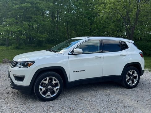 Used 2018 Jeep Compass Limited w/ Navigation Group FWD image 4