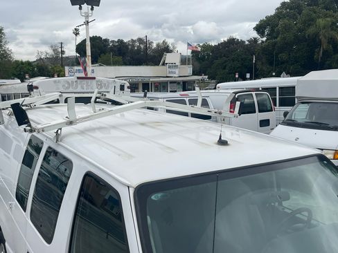 Used 2010 Ford E-250 and Econoline 250 image 12