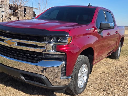 Used 2020 Chevrolet Silverado 1500 LT w/ All-Star Edition image 1