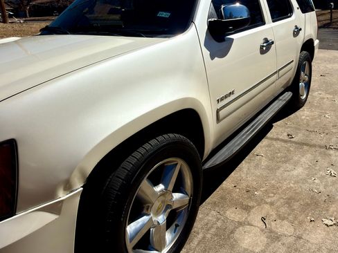 Used 2013 Chevrolet Tahoe LTZ image 12