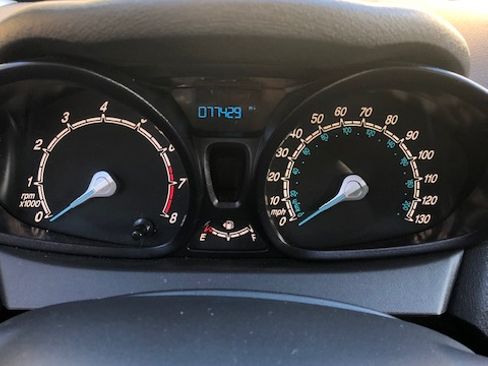 Used 2014 Ford Fiesta S image 9