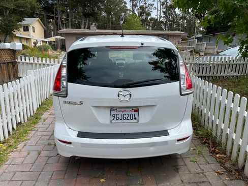Used 2009 MAZDA MAZDA5 Sport FWD image 5