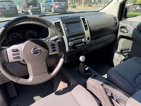 Used 2014 Nissan Frontier S w/ S Preferred Package image 10