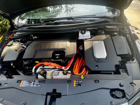 Used 2016 Cadillac ELR w/ Performance Package image 25