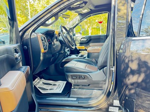 Used 2021 Chevrolet Silverado 3500 High Country image 8