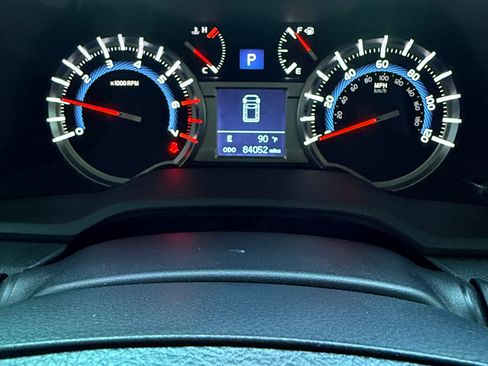 Used 2019 Toyota 4Runner TRD Off-Road Premium image 12