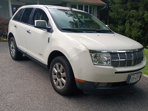 Used 2009 Lincoln MKX AWD image 1