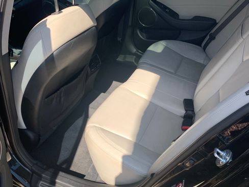 Used 2015 Kia Cadenza Limited image 4