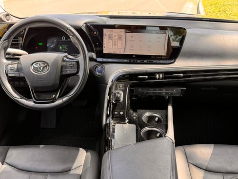 Used 2021 Toyota Mirai w/ Advanced Technology Package image 10