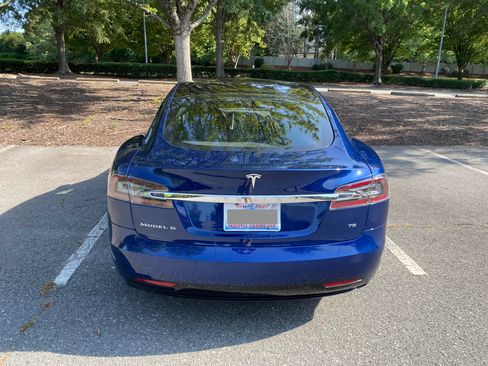 Used 2017 Tesla Model S 75 RWD image 4