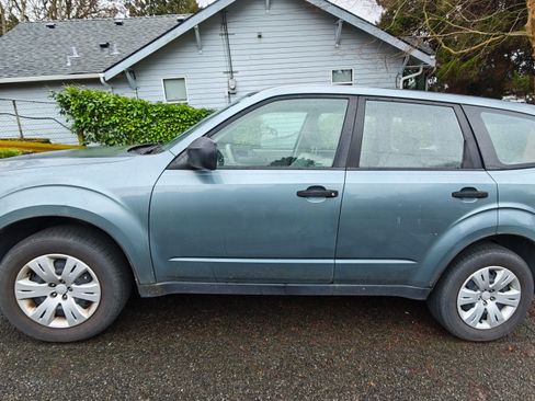 Used 2009 Subaru Forester 2.5X image 1