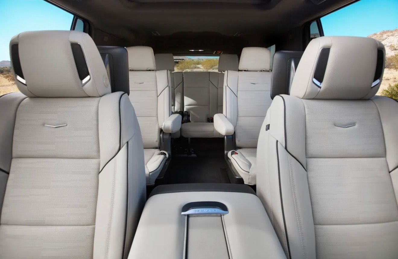 Used 2021 Cadillac Escalade ESV Sport w/ Driver Assist Tech Package AWD/4WD image 6