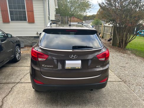Used 2014 Hyundai Tucson SE image 4