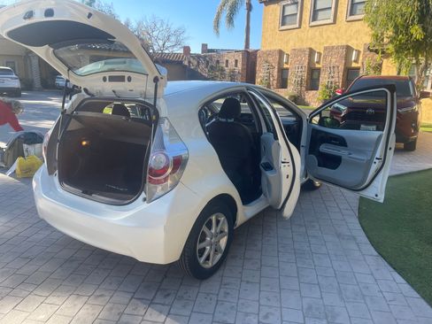 Used 2012 Toyota Prius C Four FWD image 11