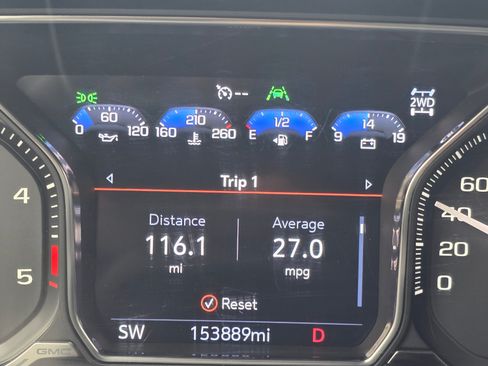 Used 2021 GMC Yukon XL SLT w/ SLT Luxury Package image 21