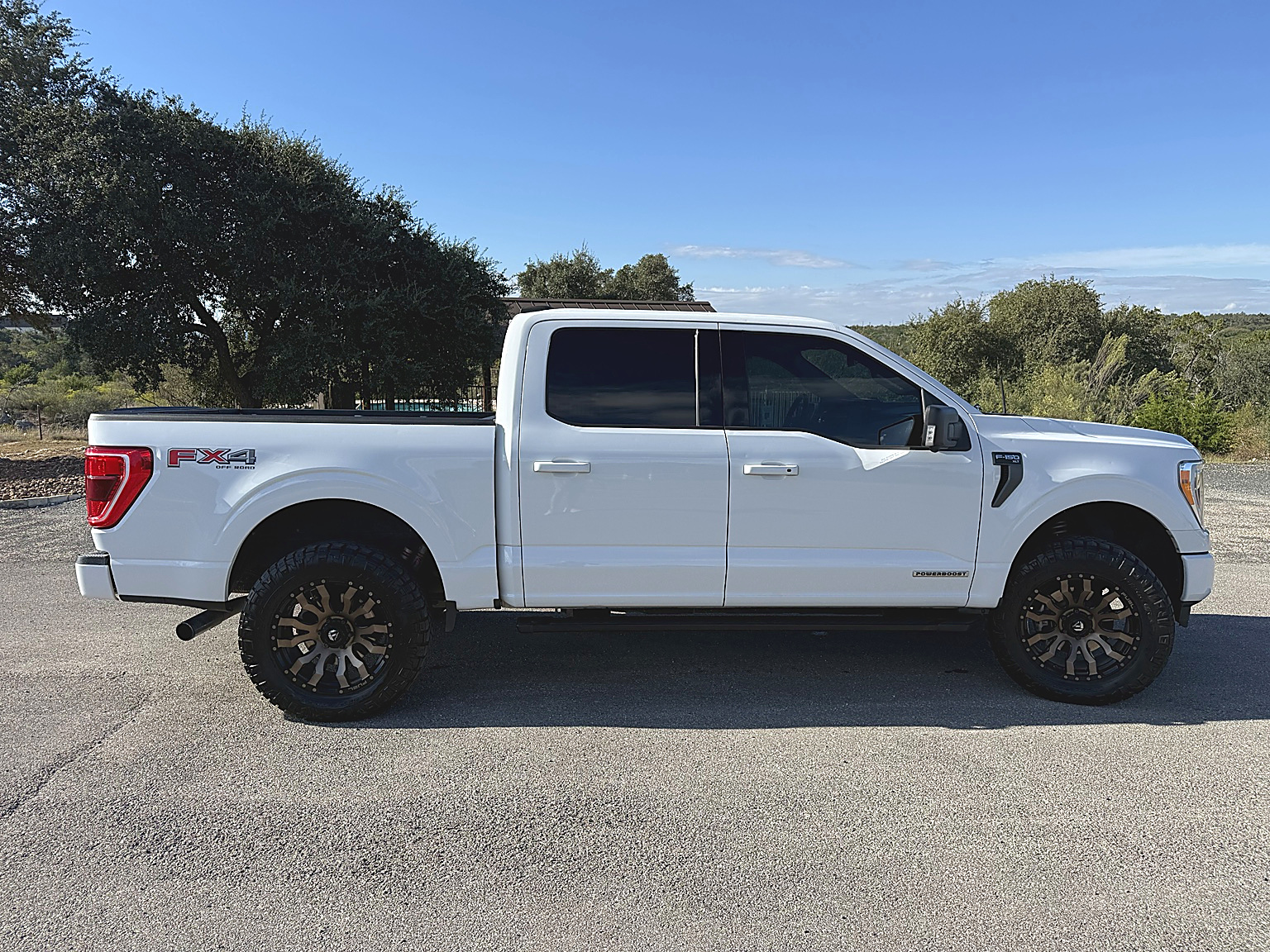 Used 2021 Ford F150 XLT w/ Equipment Group 302A High AWD/4WD image 9