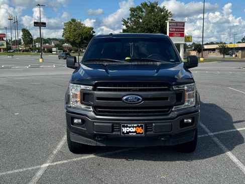 Used 2018 Ford F150 XLT w/ Equipment Group 302A Luxury image 4
