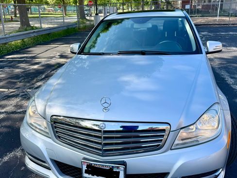 Used 2012 Mercedes-Benz C 300 4MATIC Sedan image 2