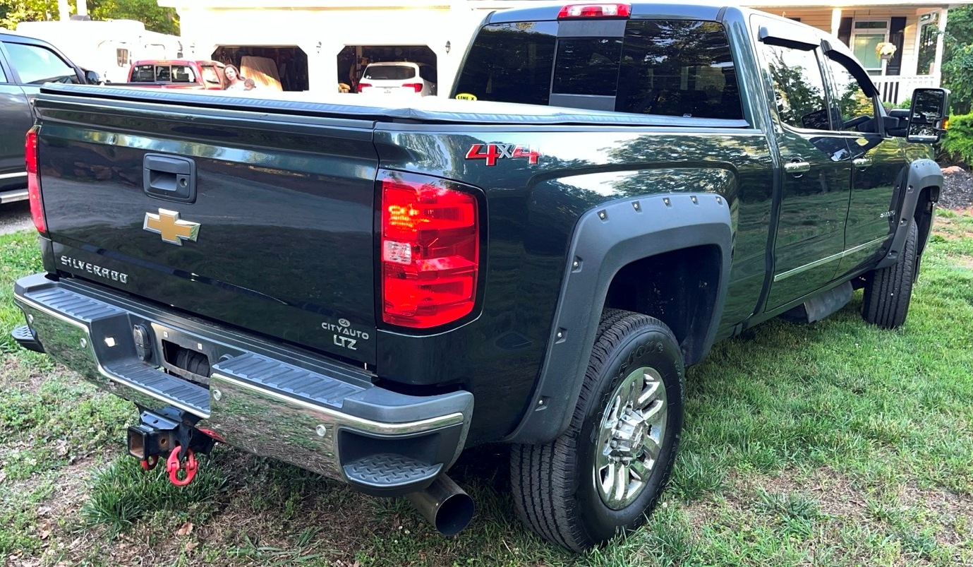 Used 2018 Chevrolet Silverado 2500 LTZ w/ Duramax Plus Package AWD/4WD image 5