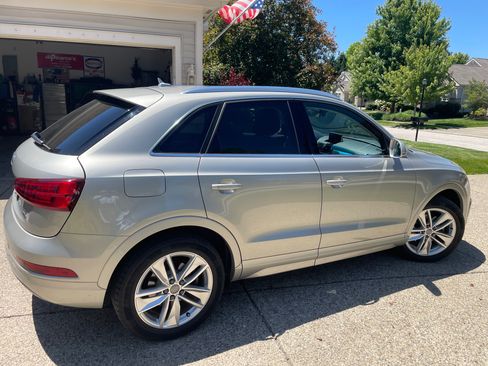 Used 2017 Audi Q3 2.0T Premium Plus w/ Premium Plus Package AWD/4WD image 1