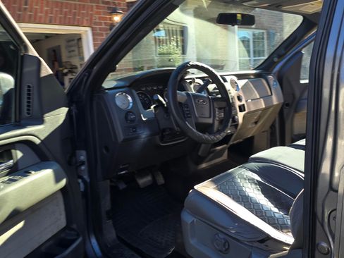 Used 2014 Ford F150 XLT image 11