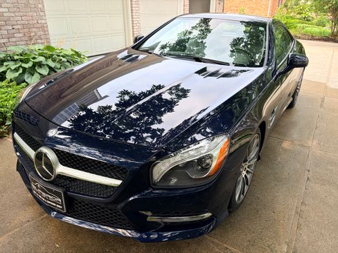 Used 2015 Mercedes-Benz SL 550 image 2