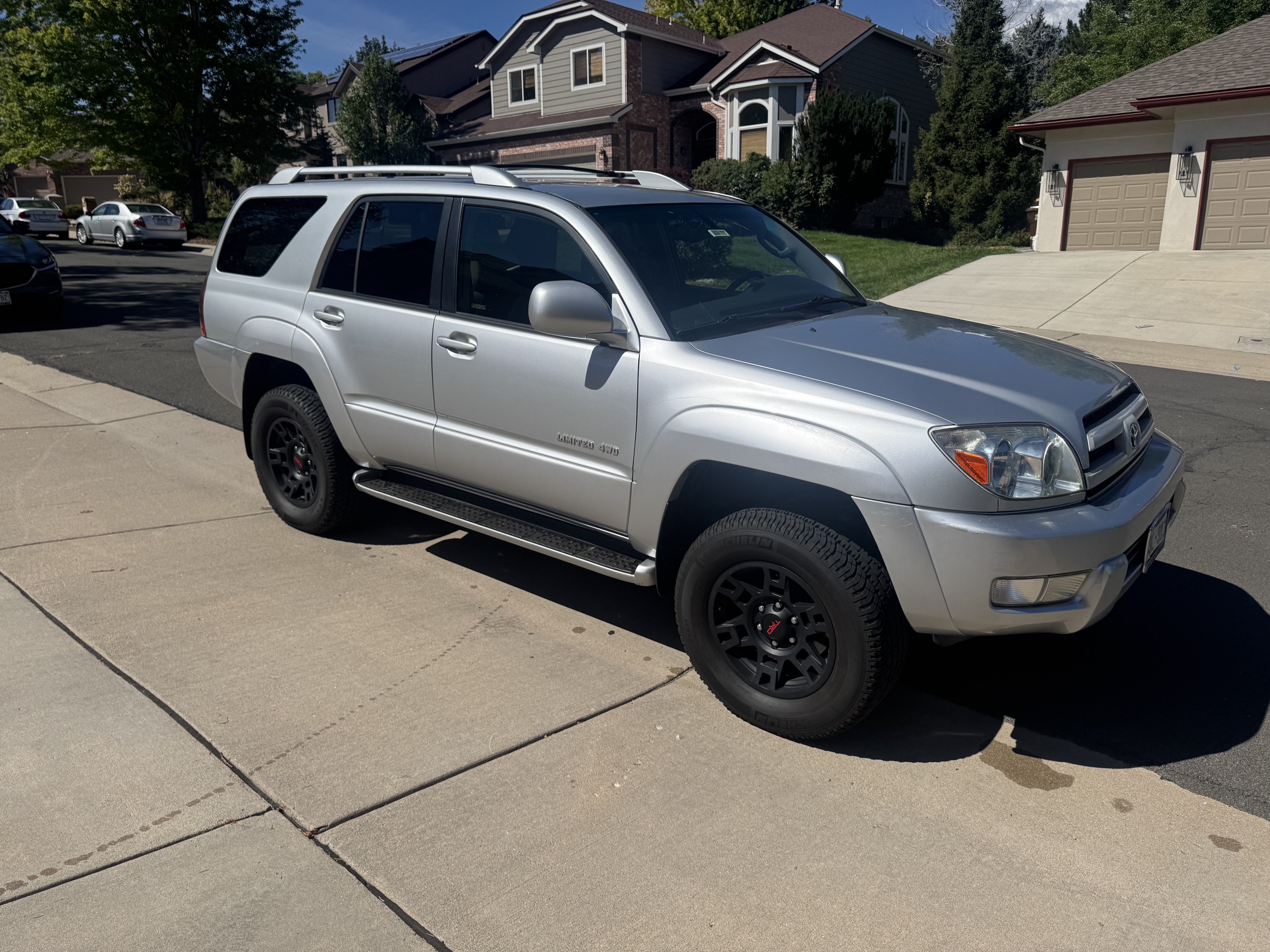 Used 2004 Toyota 4Runner Limited AWD/4WD image 4