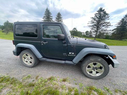 Used 2008 Jeep Wrangler X AWD/4WD image 5
