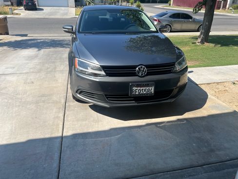 Used 2013 Volkswagen Jetta SE image 15