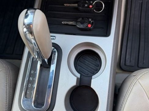 Used 2010 Ford Edge Limited image 18