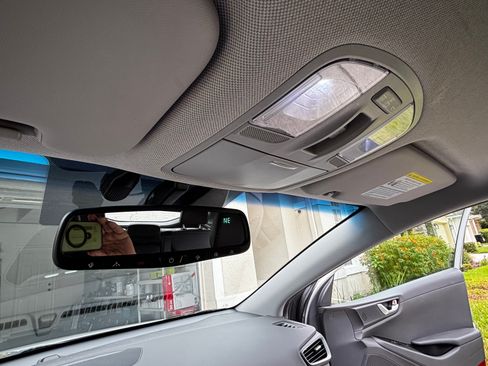 Used 2019 Hyundai Ioniq Limited FWD image 19