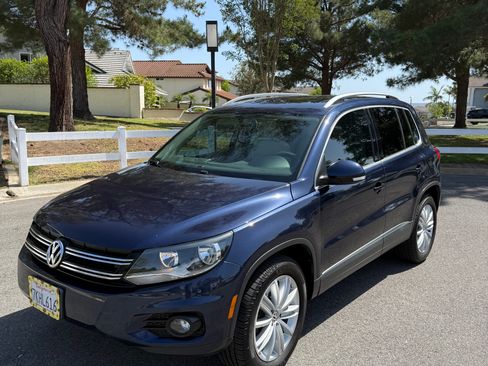 Used 2015 Volkswagen Tiguan SEL image 16
