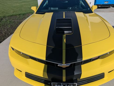 Used 2015 Chevrolet Camaro SS w/ RS Package RWD image 2
