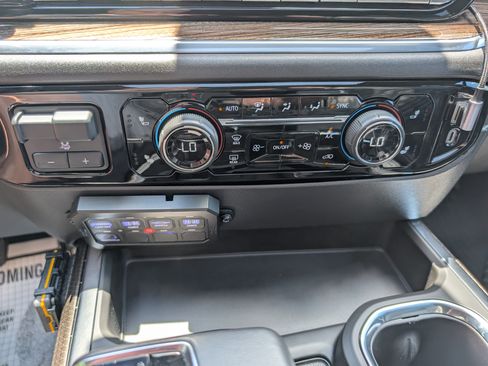 Used 2022 Chevrolet Silverado 1500 LT Trail Boss w/ LT Trail Boss Premium Package image 22