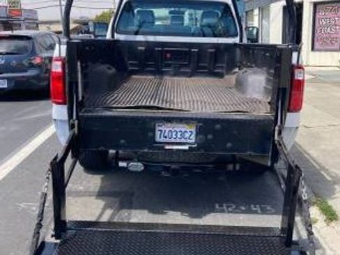 Used 2016 Ford F250 XL w/ XL Appearance Package image 9