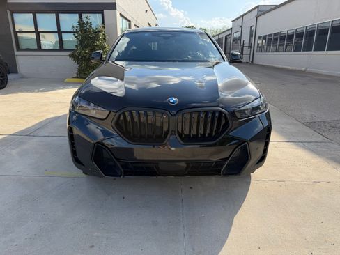 Used 2024 BMW X6 xDrive40i w/ Premium Package image 2