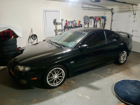 Used 2004 Pontiac GTO RWD image 1