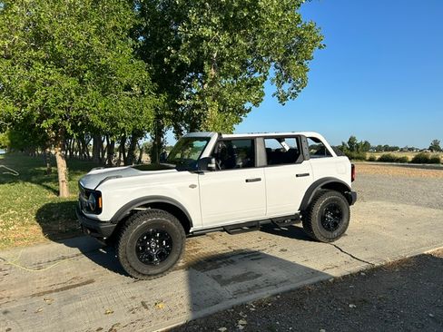 Used 2024 Ford Bronco Wildtrak AWD/4WD image 2