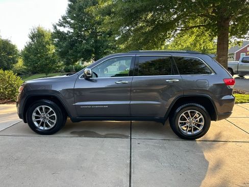 Used 2016 Jeep Grand Cherokee Limited AWD/4WD image 10