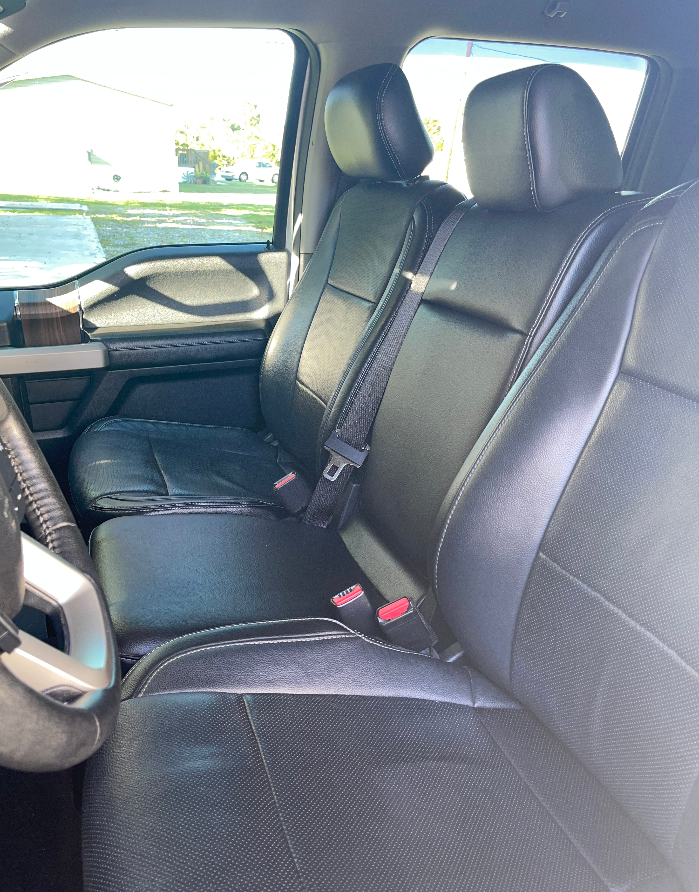 Used 2017 Ford F150 Lariat w/ Trailer Tow Package RWD image 18