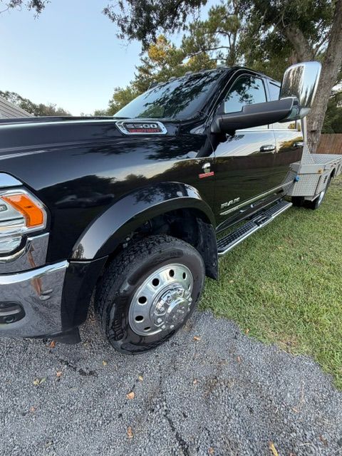 Used 2022 RAM 5500 4x4 Crew Cab image 15