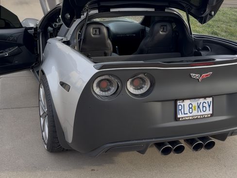 Used 2005 Chevrolet Corvette Coupe w/ Preferred Equipment Group image 16