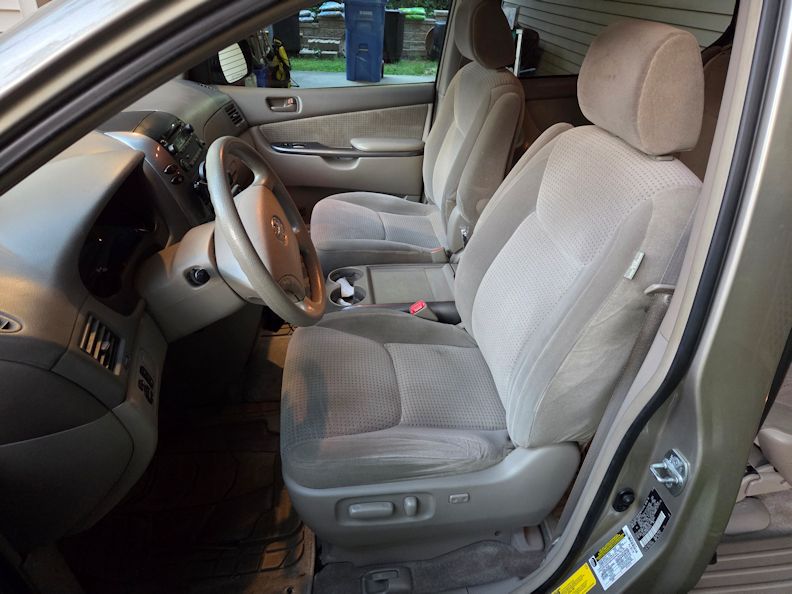 Used 2006 Toyota Sienna LE w/ LE Pkg 4 FWD image 12