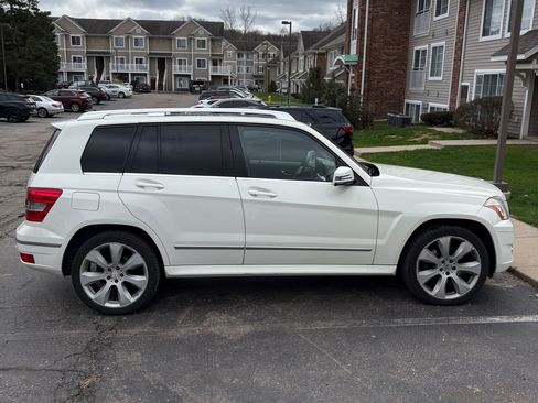 Used 2011 Mercedes-Benz GLK 350 4MATIC image 8